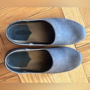 Classic Brown Leather Mules for Women